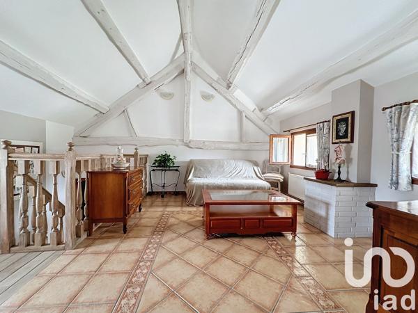 Maison de village 6 pièces de 130 m² à Guerville (78930)