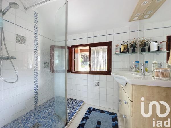 Maison de village 6 pièces de 130 m² à Guerville (78930)