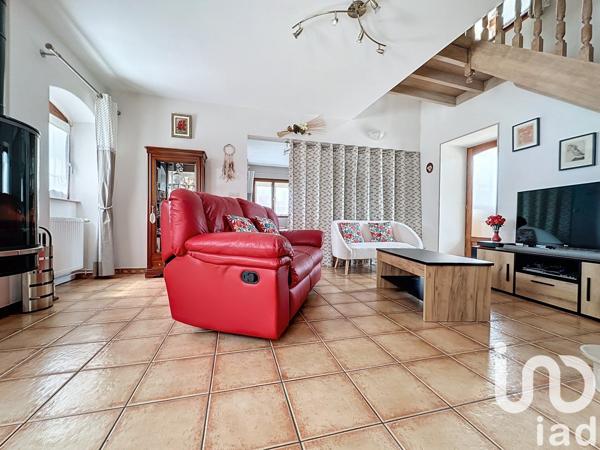 Maison de village 6 pièces de 130 m² à Guerville (78930)