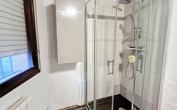 Appartement à vendre    3 pièces • 63 m2 Pau