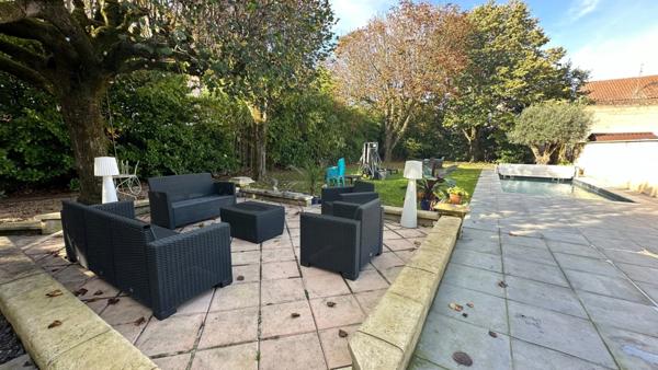 Majestueuse demeure rénovée centre ville de Bergerac