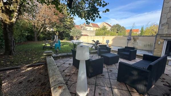 Majestueuse demeure rénovée centre ville de Bergerac