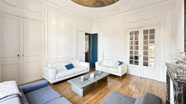 Majestueuse demeure rénovée centre ville de Bergerac