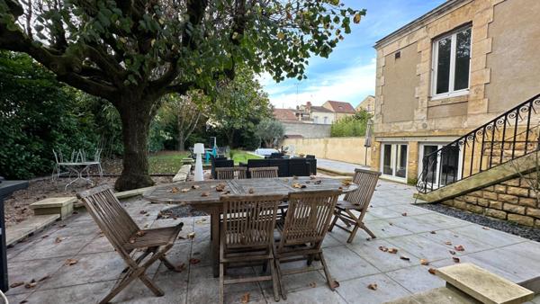 Majestueuse demeure rénovée centre ville de Bergerac