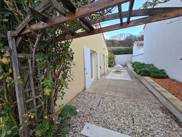 Maison  3 pièce(s) 82 m2