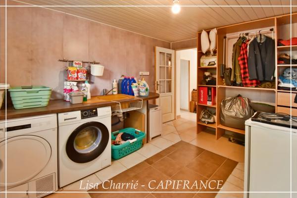 Maison à vendre 5 pièces de 137 m2 habitables sur 4017 m2 de terrain clôturé, garage, atelier, hangar et piscine proche de VIC FEZENSAC (32)