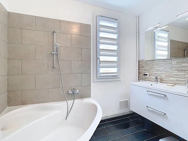 Maison rénovée avec piscine