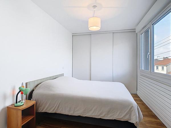 Maison rénovée avec piscine