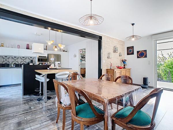 Maison rénovée avec piscine