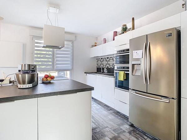 Maison rénovée avec piscine