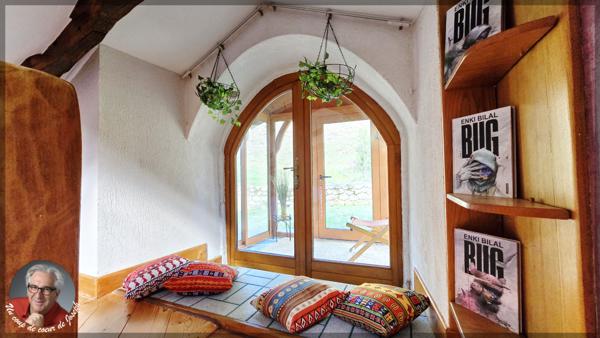 Mariac (07160) Vente prestige - Maison en pierres 290 m² - Le Cheylard - 2,6 Hectares de terrain
