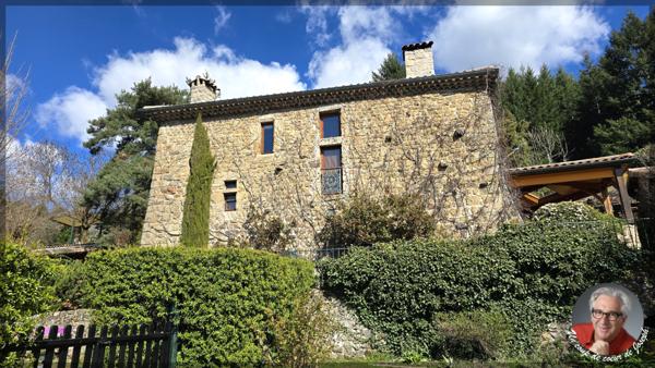 Mariac (07160) Vente prestige - Maison en pierres 290 m² - Le Cheylard - 2,6 Hectares de terrain