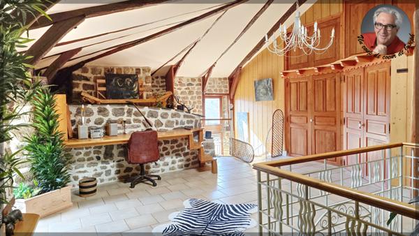 Mariac (07160) Vente prestige - Maison en pierres 290 m² - Le Cheylard - 2,6 Hectares de terrain