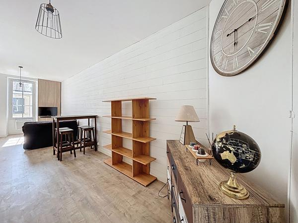 STUDIO MEUBLE 23 M2 VIDE DE LOCATAIRE RUE DES BANCHAIS Angers