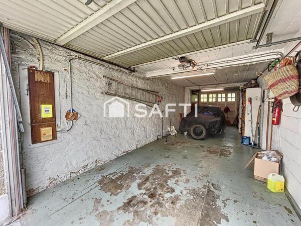Quartier du PETIT ROBINSON, au calme avec beau jardin arboré