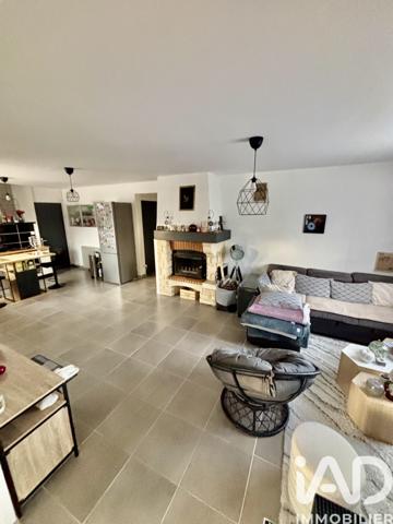 Maison à vendre 4 pièces 102 m² Saint-Quentin-de-Baron