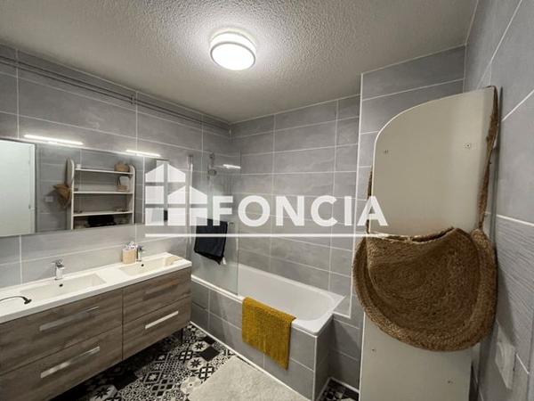 Location Appartement 3 pièces 69.91 m² - RESIDENCE VOLTAIRE 5 RUE GARONNE Agen 47000