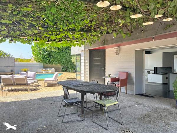 Maison 820 000 € Saint-Jean-de-Védas 10 p 240 m² DPE A