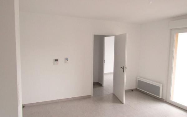 Appartement à vendre    2 pièces •  Istres