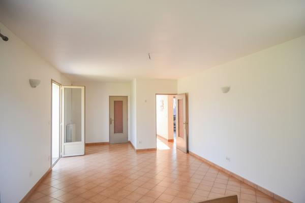 Maison Maison Familiale Pessac 7 pièce(s) 127 m2, 5 chambres - Parcelle de Quartier calme et résidientiel ! 127 m²