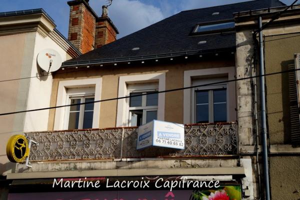 Dpt Sarthe (72), à vendre LA FERTE BERNARD LOCAL DE 100M² ET MAISON P4 de 72 m² - Terrain de 179,00 m²