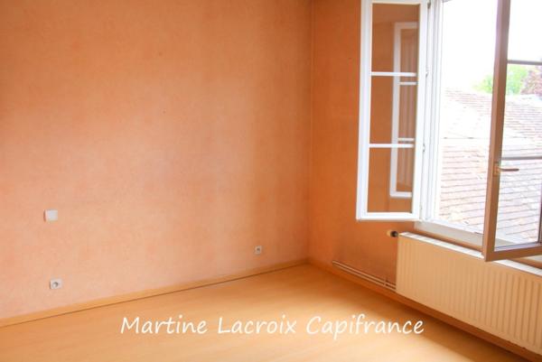 Dpt Sarthe (72), à vendre LA FERTE BERNARD LOCAL DE 100M² ET MAISON P4 de 72 m² - Terrain de 179,00 m²