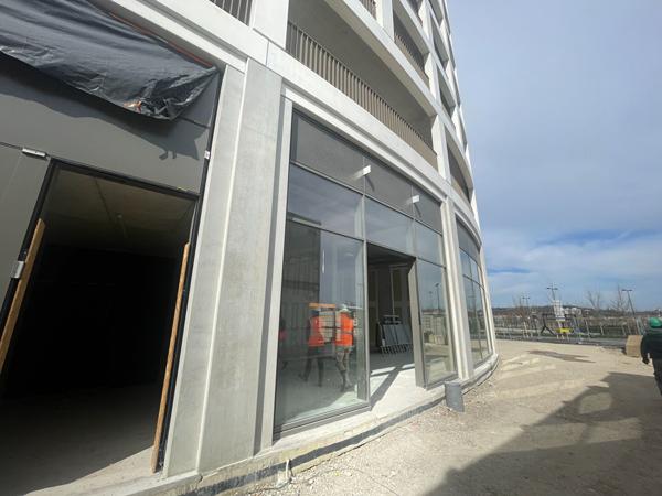 Local commercial à LOUER
