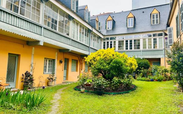 Appartement à vendre    3 pièces • 65,86 m2 Pau