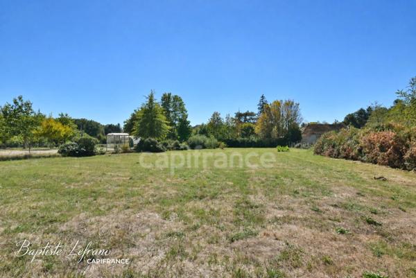 Terrain à vendre de 1 142,00 m² proche de BAUGE EN ANJOU (49)