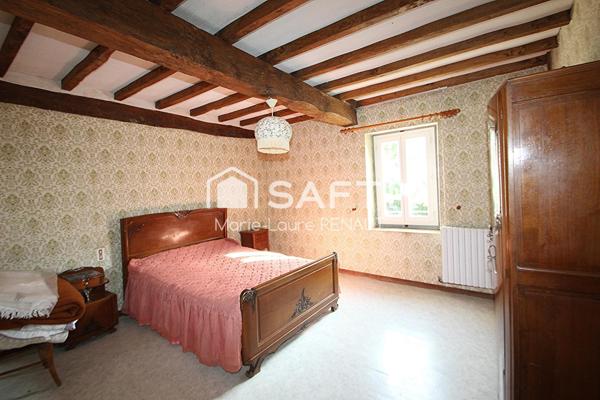 Bâtisse avec 2 habitations - 3 hangars – Dépendances