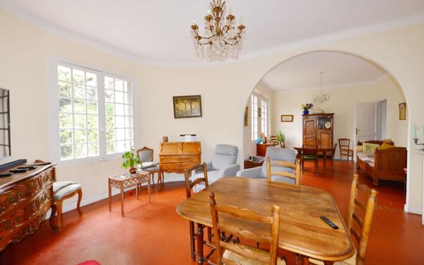 Maison à vendre    6 pièces • 211,54 m2 Grasse