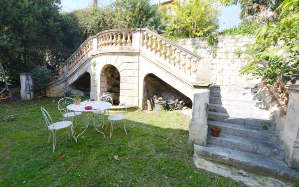 Maison à vendre    6 pièces • 211,54 m2 Grasse