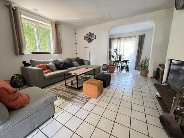 Maison à vendre 219 900 € Plaimpied-Givaudins 6 p 152 m² DPE C