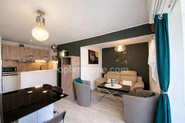 Appartement 2 pièces 35m2 avec loggia à SETE (34)