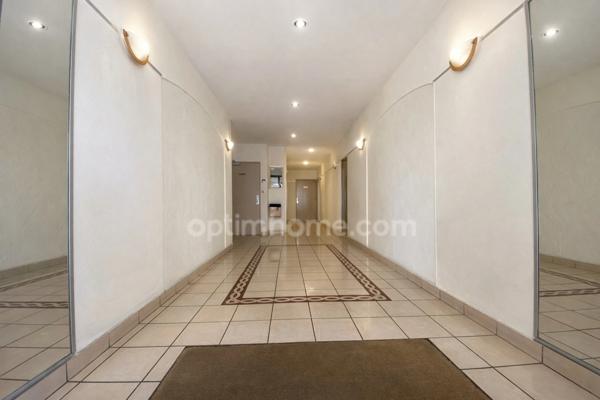 Appartement 2 pièces 35m2 avec loggia à SETE (34)