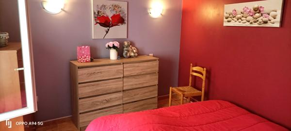 Pézenas (34120) 7 minutes de Pézenas. Superbe maison rénovée avec très grand garage et grand patio.