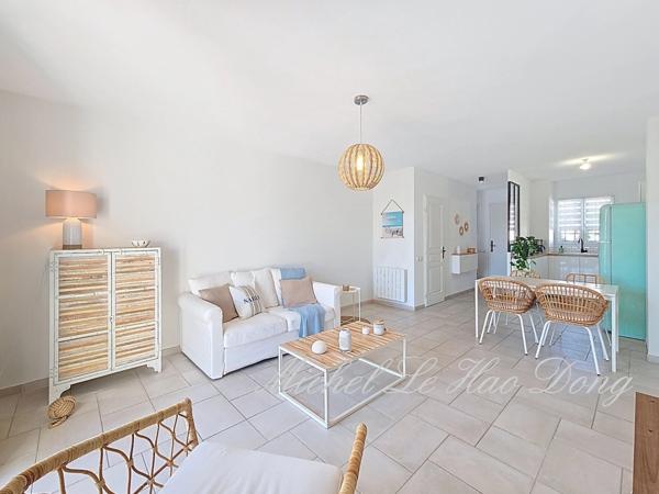 Dpt Gard (30), à vendre AIGUES MORTES marina de type P3 de 64 m²