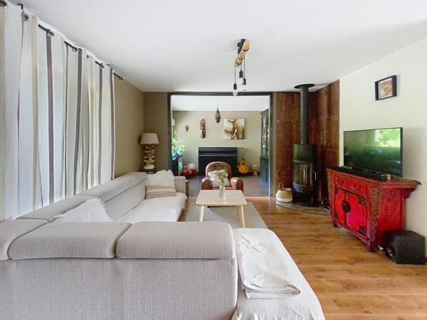 Maison contemporaine avec piscine