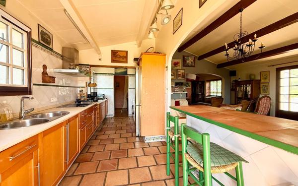 Maison à vendre    4 pièces •  Vauvert