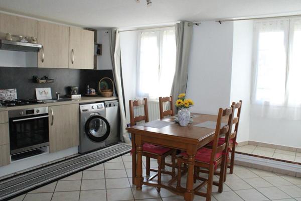 Maison avec 4 appartements indépendants en centre ville de Langogne
