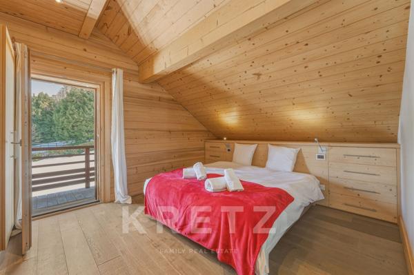 MEGEVE centre: Chalet de charme et potentiel d'extension exceptionnel