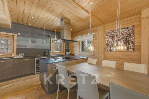MEGEVE centre: Chalet de charme et potentiel d'extension exceptionnel