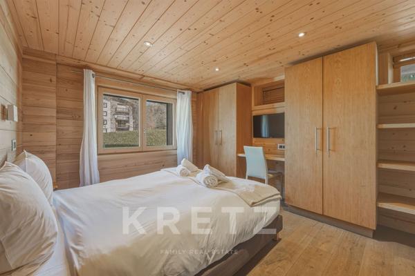 MEGEVE centre: Chalet de charme et potentiel d'extension exceptionnel