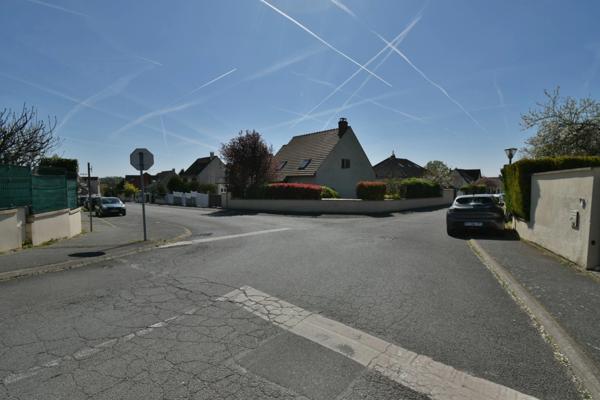 Maison familiale à vendre 6 pièces 128m² à VILLIERS SUR ORGE (91) secteur calme Terrain 425m²