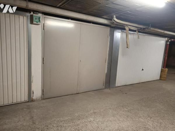 Parking en  sous sol fermé
