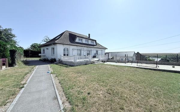 Maison à vendre    7 pièces •  Vadencourt