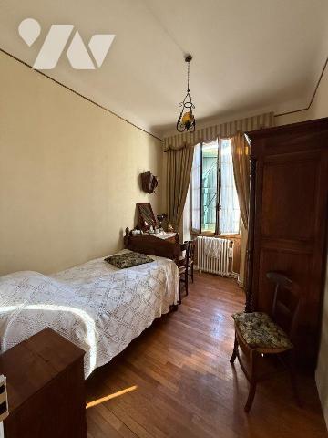 A VENDRE - A LIMOGNE-EN-QUERCY (46260 - LOT) - Maison de maître située en plein centre du villa...