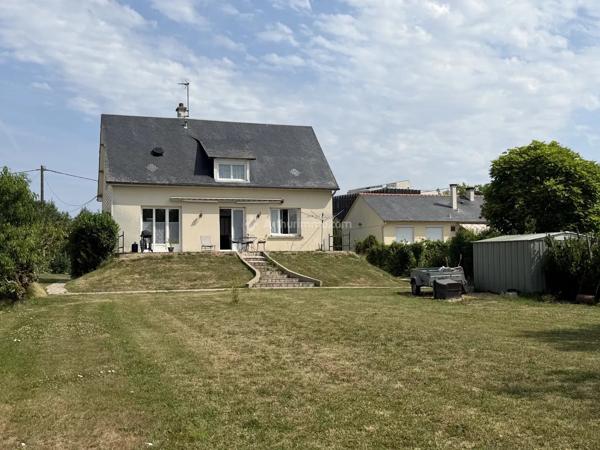 Vente                                                      Maison
                        
                     6 pièces                      128 m2                     à Montval-sur-Loir