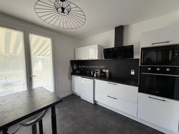 Vente                                                      Maison
                        
                     6 pièces                      128 m2                     à Montval-sur-Loir