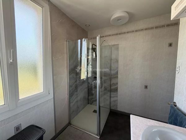 Vente                                                      Maison
                        
                     6 pièces                      128 m2                     à Montval-sur-Loir